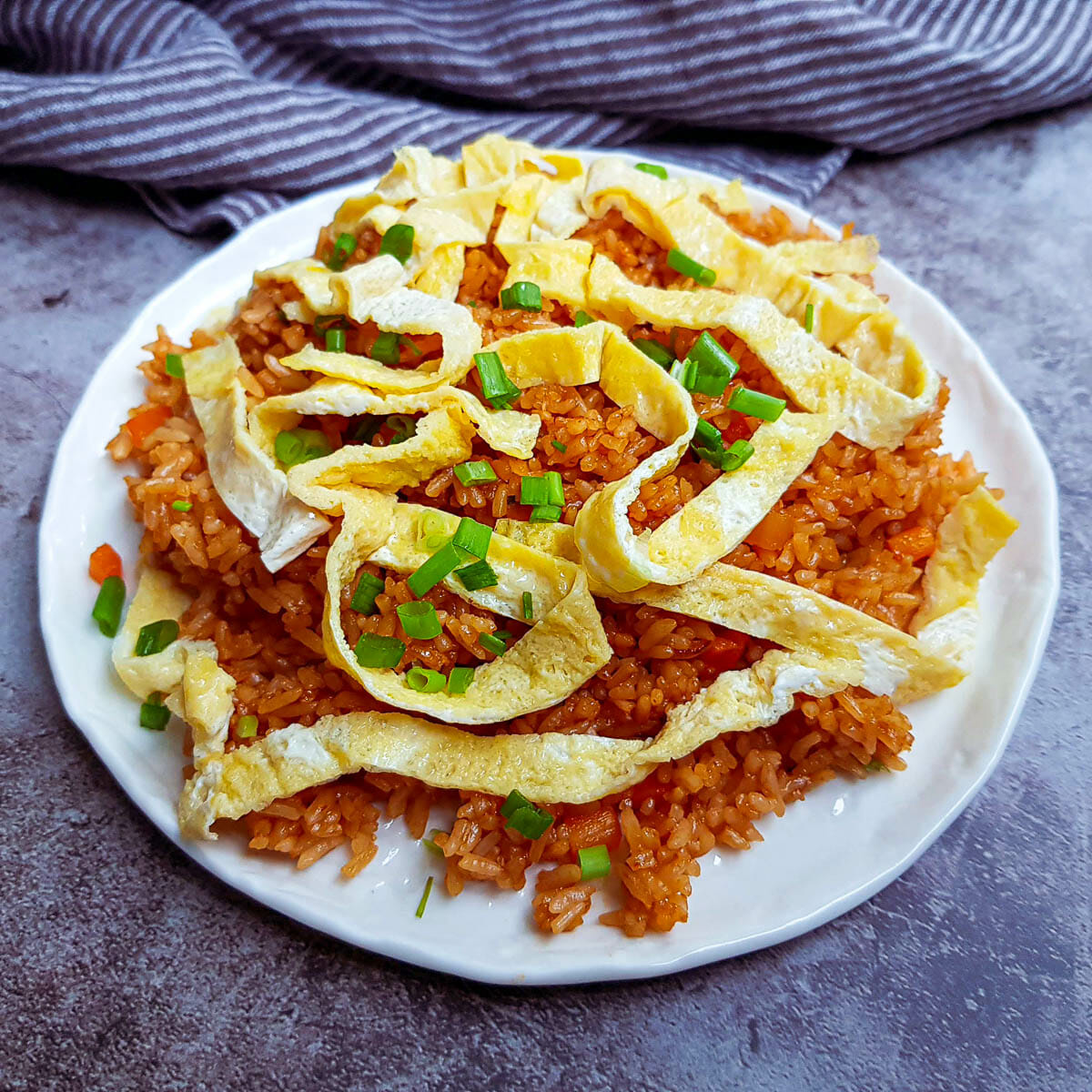 Egg Fried Rice With Sriracha Soy Sauce