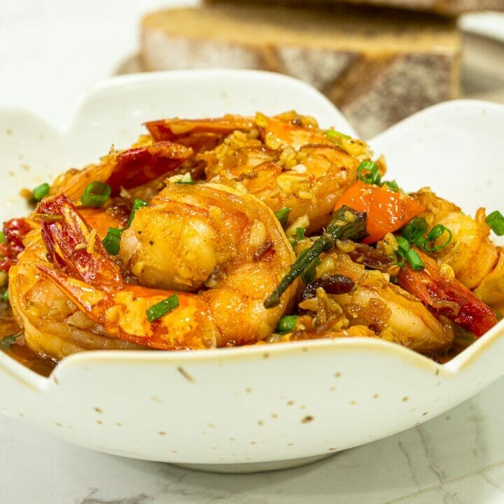 Cajun Chili Garlic Shrimp (Under 30 Minutes) - COOKMORPHOSIS