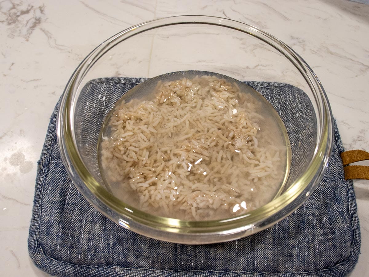 keep the rice separate in cold water