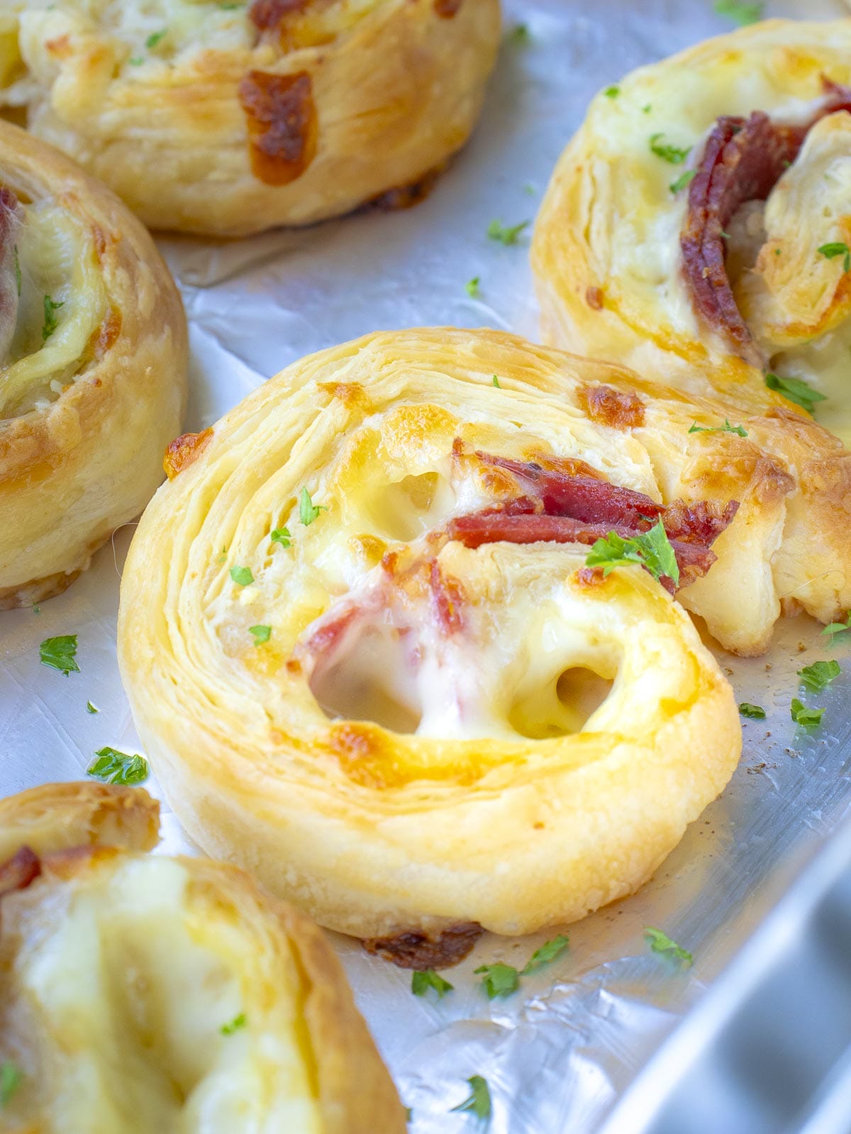 one no-fuss cheesy pizza pinwheel